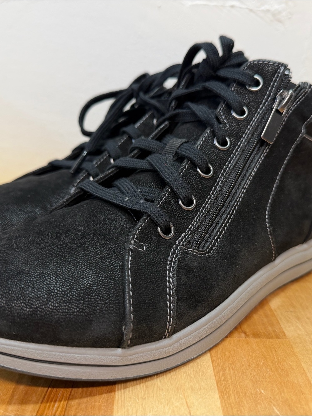 Clarks Black Suede High-Top Sneakers with Gray Sole - Picture 8 of 8